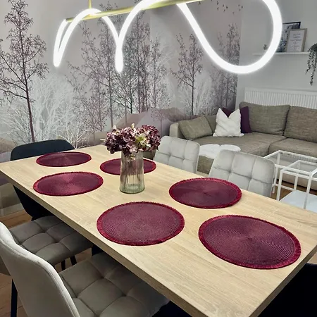 Rafael Mit Sauna & Hs-card - Greschuk Apartament *